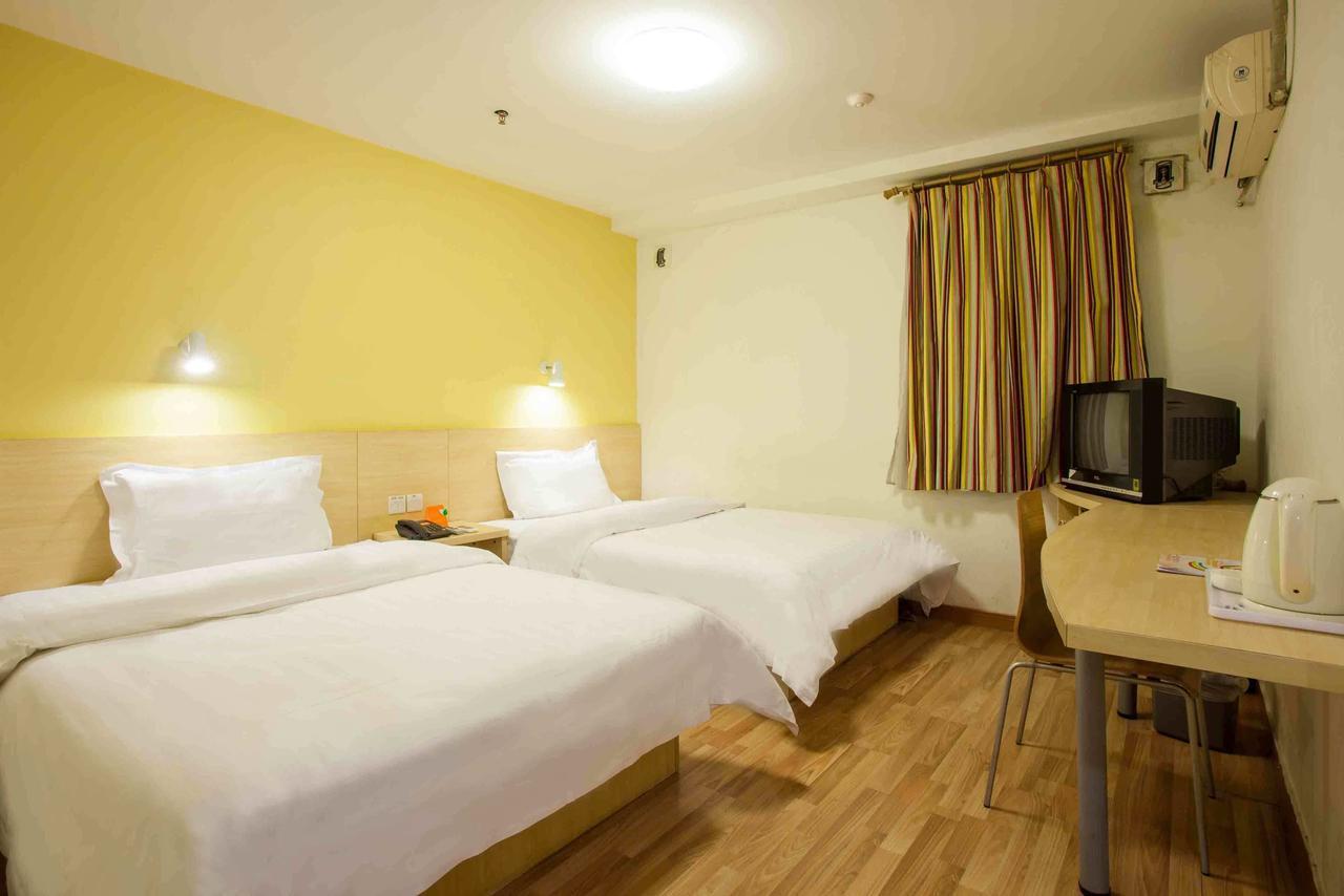 7Days Inn Zhongshan San Xiang Market Zhongshan (Guangdong) Room photo